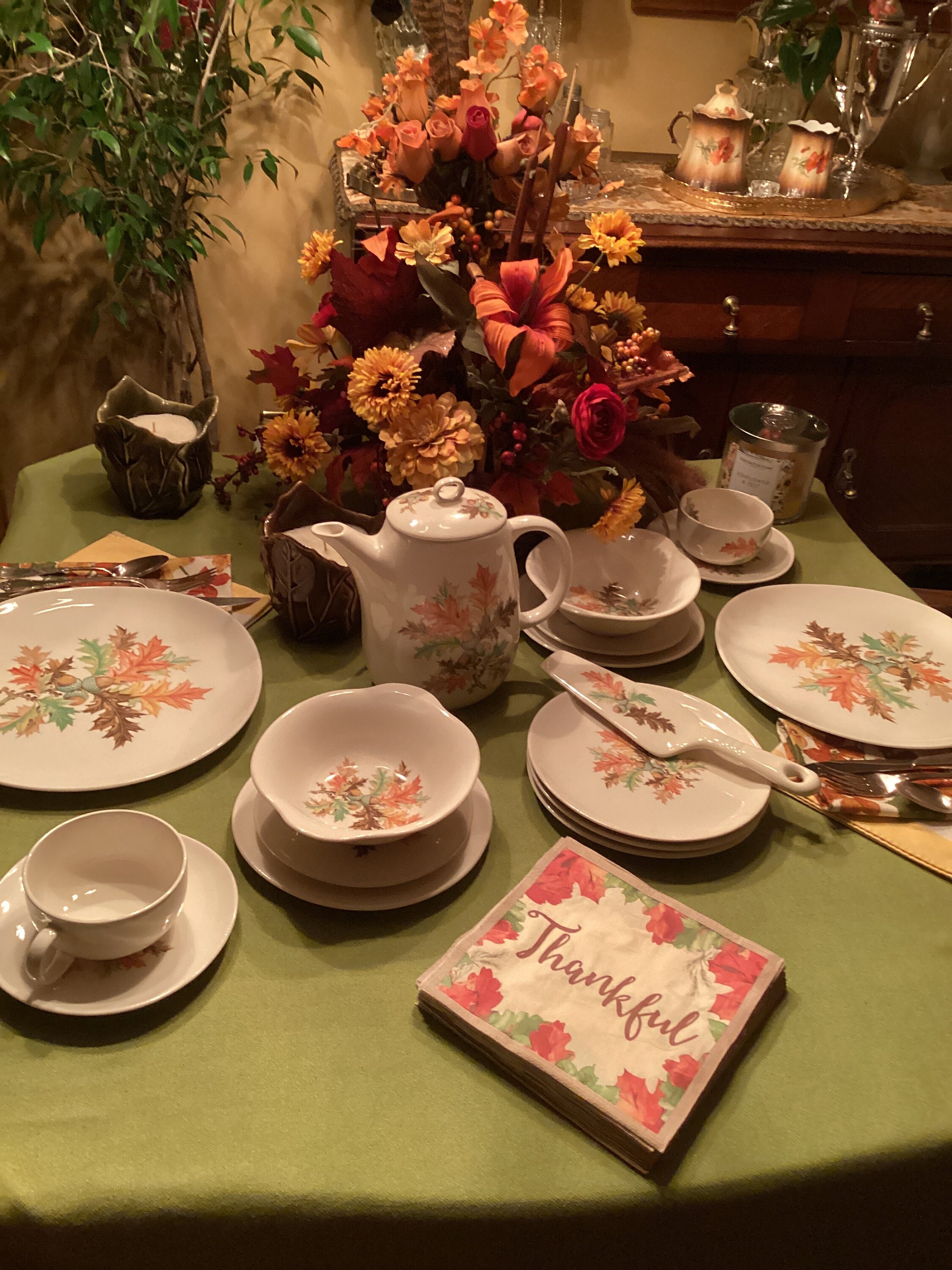 With Teapot-five Piece-salem/crooksville China Iva-lure Colorful  display picture 1