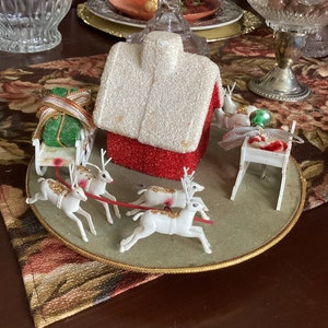 Very Old Wood Rotating Musical Christmas House/Reindeer/Sleigh Christmas Decoration-8&quot;Round-Silent Night