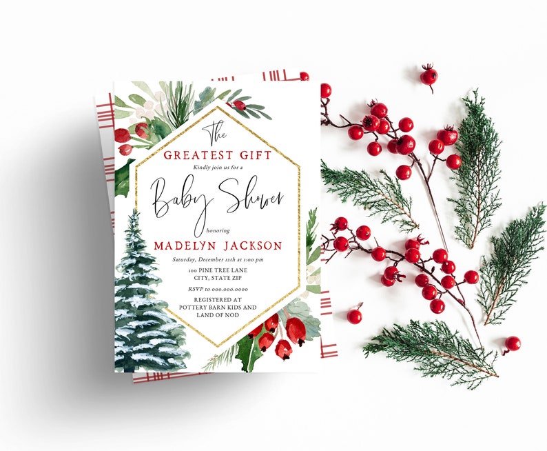 Peut inclure: Une invitation de f&ecirc;te pr&eacute;natale sur le th&egrave;me de No&euml;l avec un cadre g&eacute;om&eacute;trique dor&eacute; et blanc. L'invitation pr&eacute;sente une illustration aquarelle d'un pin enneig&eacute;, du houx et des baies rouges. Le texte indique "Le plus beau cadeau" et "Baby Shower" en l'honneur de "Madelyn Jackson".