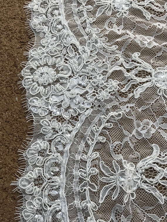 Light Ivory Beaded Corded Lace Trim, Scalloped Lace Trim, Beaded Corded  Edging -  Israel