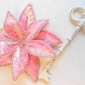 Pink Sequin Flower ,applique Beaded Sequin in Pink for Headbands or Corsage, Embellishment, Sequin Brooch image 1