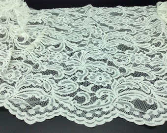 Ivory lace scalloped edge bridal fabric applique