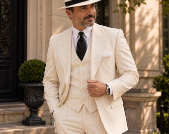 Driedelig krijtstreepkostuum uit de jaren 1920 | Ivoorwitte smoking in Peaky Blinders-stijl | Vintage bruidsjonkersoutfit in Gatsby-stijl