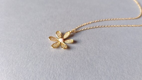 Gold Daisy & Ladybug Necklace – KennethJayLane.com