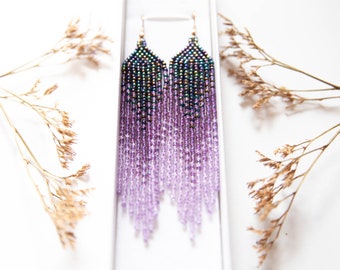 Boucles d'oreilles longues franges perles violet lavande, boucles d'oreilles franges, boucles d'oreilles bohèmes, cadeau bijoux