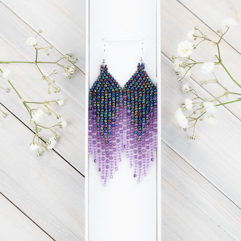 Violet, bleu et lavande, petites boucles doreilles boho, boucles doreilles pendantes, boucles doreilles en perles de graines, cadeau pour elle, boucles doreilles en perles Fringe, boucles doreilles ombre image 8