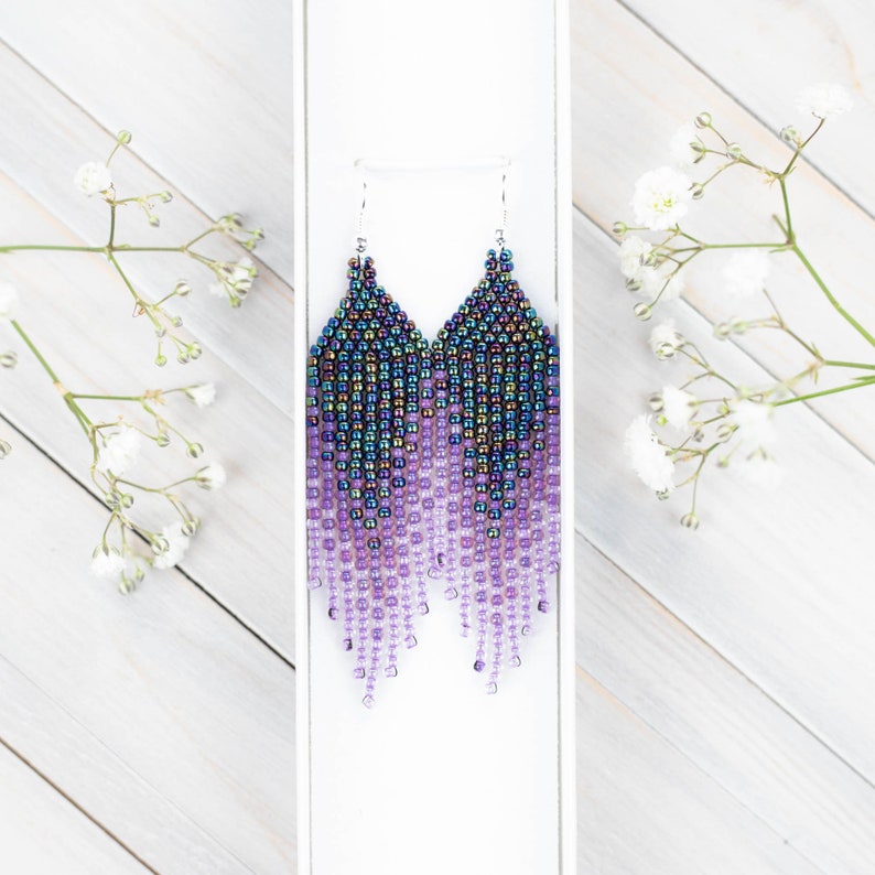 Purple, blue and lavender, small boho earrings, Dangling earrings, Seed bead earrings, Gift for Her, Fringe bead earrings, ombre earrings zdjęcie 3