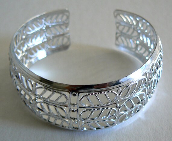 Multi Design Exquisite Filigree Vintage Bracelet … - image 6