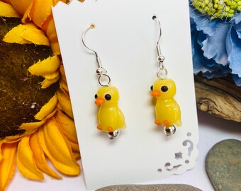 Boucles d'oreilles pendantes jaune poussin