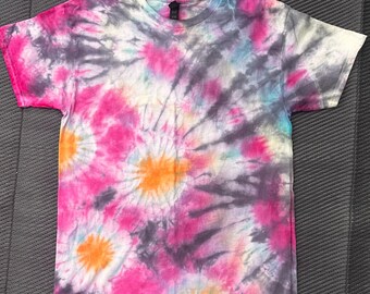 Pink pond- split pleat/geode(ish)  dye (Adult L)