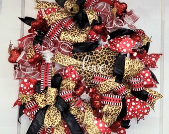 Valentine Wreath with Leopard for Front Door, Red and Black Valentines Wreath, Glitter Hearts for Valentines Day, Valentines Decoration
