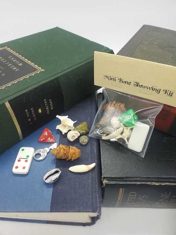 Small Starter Bone Throwing Kit – Osteomancy Divination Set – Pagan Witchcraft Tool – Bone Casting Curio