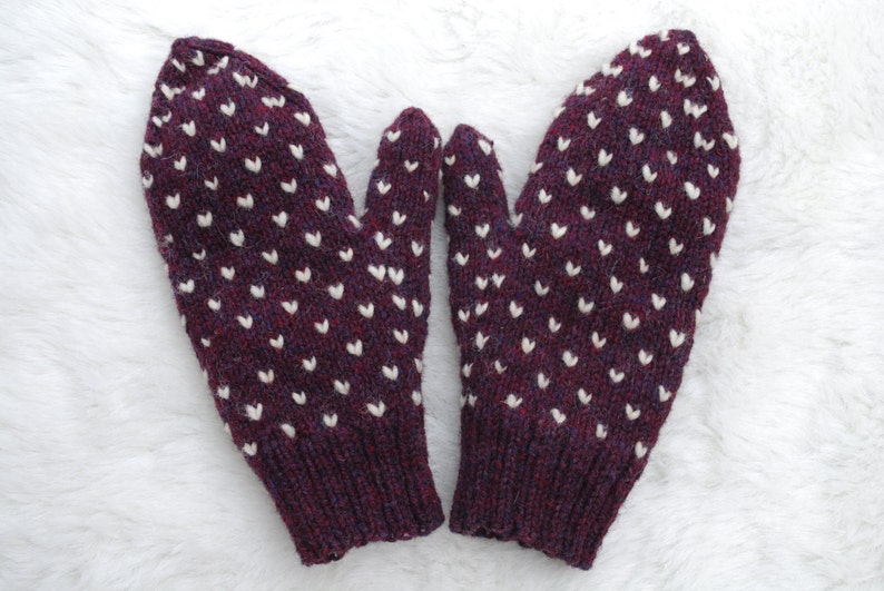 Mulberry Thrummed Handschuhe in Erwachsenengrößen erhältlich Bild 1