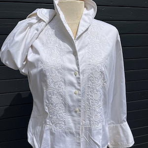 Vintage pure white blouse, embroidered, long-sleeved cotton