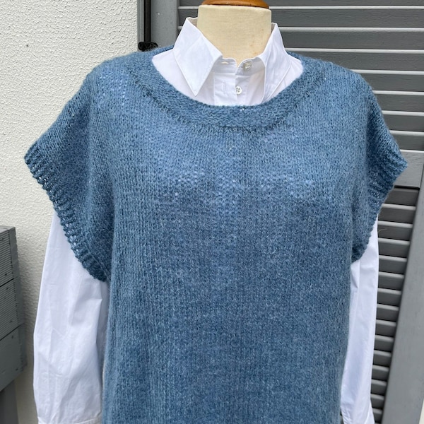 Pull sans manche bleu, tricoté main, souple et chaud, modèle unique, mohair et laine