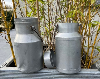 2 Bidons à lait avec couvercle, anciens, vintage, aluminium