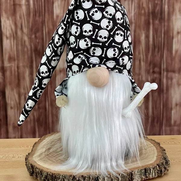 Skull gnome, autumn gnome, skeleton gnome, tomte, nisse, plaid gnome, gnomes, halloween gnome, Halloween decor, tiered tray decor