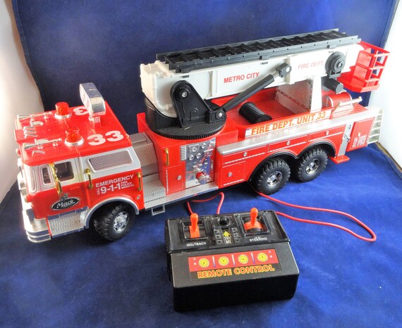 scientific toys ltd fire truck