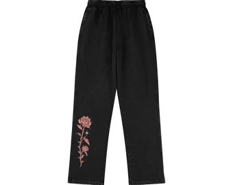Joggingbroek met rozenprint, zware katoenen broek met relaxte pasvorm en bloemenprint, roze rozenmotief, streetwear, casual loungewear, verstelbare taille