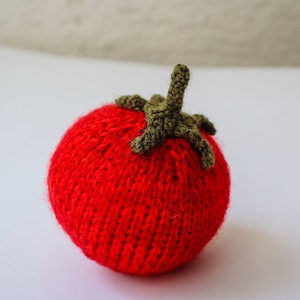 Pretend play tomato Waldorf soft toy knitted vegetables for play kitchen red tomato Italian kitchen decor gift for foodie photo prop image 6