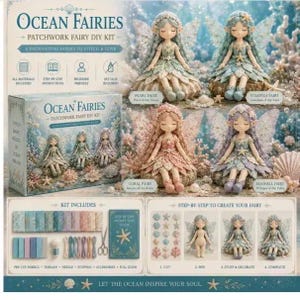 Pu&ograve; includere: Kit fai-da-te per fate in patchwork Ocean Fairies con quattro bambole: Perla, Stella marina, Corallo e Conchiglia. La scatola mostra le bambole finite e i materiali inclusi: tessuti pretagliati, fili, aghi, imbottitura e una guida passo-passo.