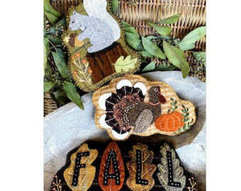 Fall Mini Pillow Patterns: Wool Applique, Thanksgiving Decor (HTH 433)