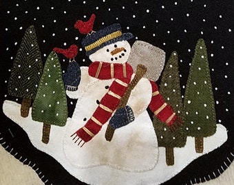 Snowman Wool Applique Table Runner Pattern - PRI 522 - Snowman For Hire