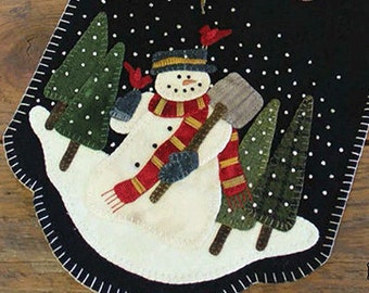 Snowman Wool Applique Table Runner Pattern - PRI 522 - Snowman For Hire