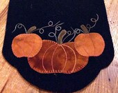 Pumpkin Wool Applique Pattern - Pumpkin Trio Table Mat 8.5 quot x 18.5 quot PRI-373 Wool applique patterns