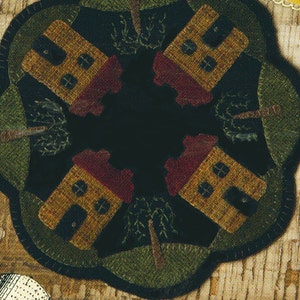 Wool Applique Pattern -  Primitive Salt Box House - Penny Rug - Wool Table Mat - BMB 39