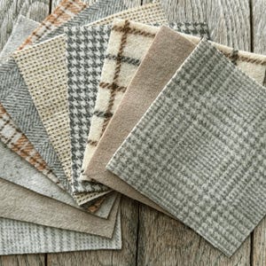 Wool Fabric 5&quot; Charm Pack of 10 - Assorted Sheep Color