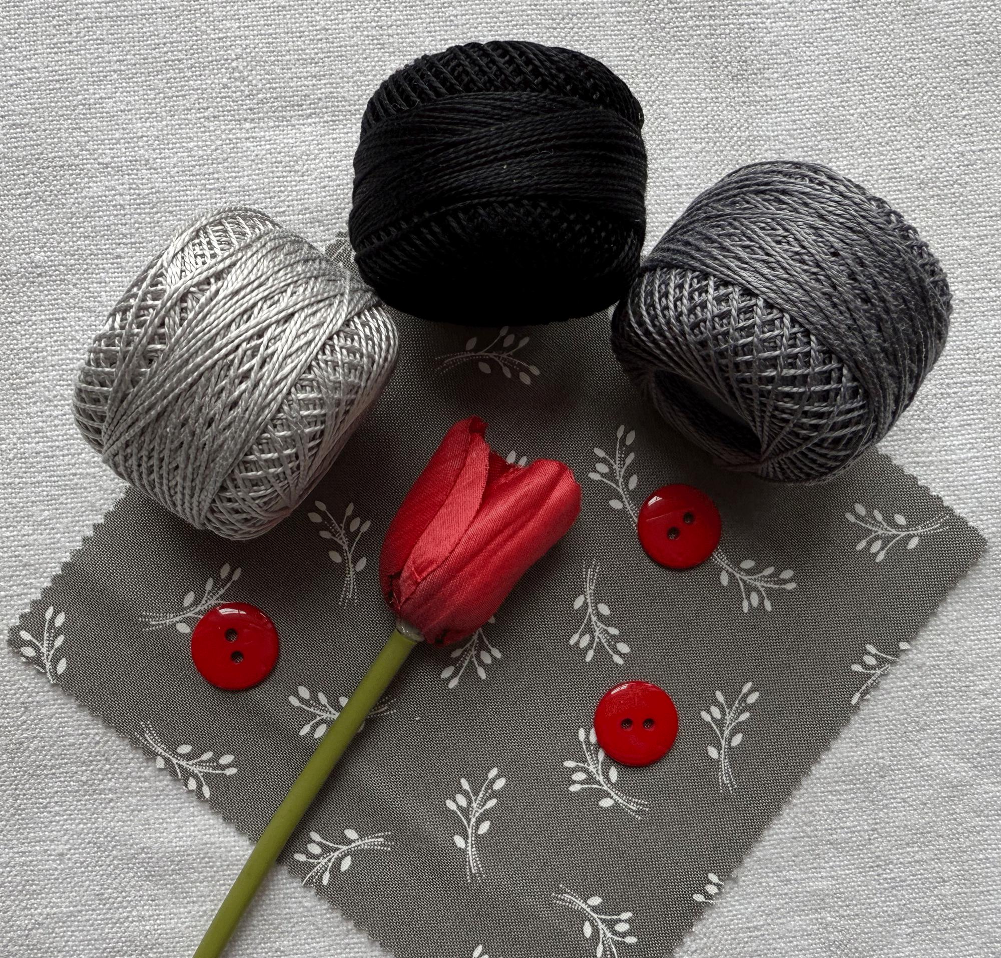 Perle Cotton: 8728 Light Shell Gray Perle Cotton: 8728 Light Shell Gray
