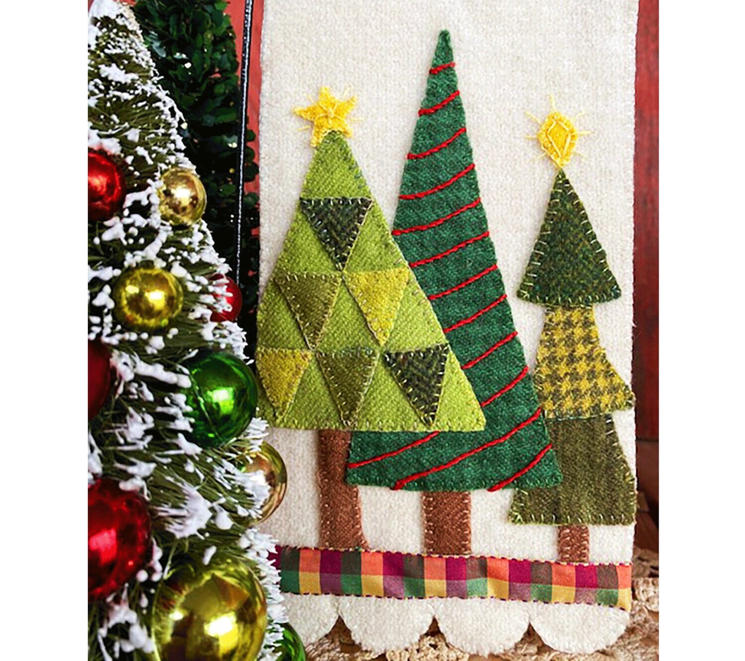 O Christmas Tree Wool Appliqué Mug Rug Kit – Sew Outside the Box