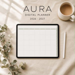 Può includere: Un tablet che mostra una griglia di calendario mensile vuota per l'Aura Digital Planner 2026-2027. Lo schermo presenta uno sfondo bianco con linee della griglia grigio chiaro e una barra di intestazione verde chiaro. Una penna bianca.
