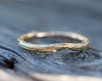 Twig Ring Yellow Rose White Gold Wedding Band Ring - Bark Texture Cast From Nature - Fairytale Ring Chevron V Shaped Curved Contour Band