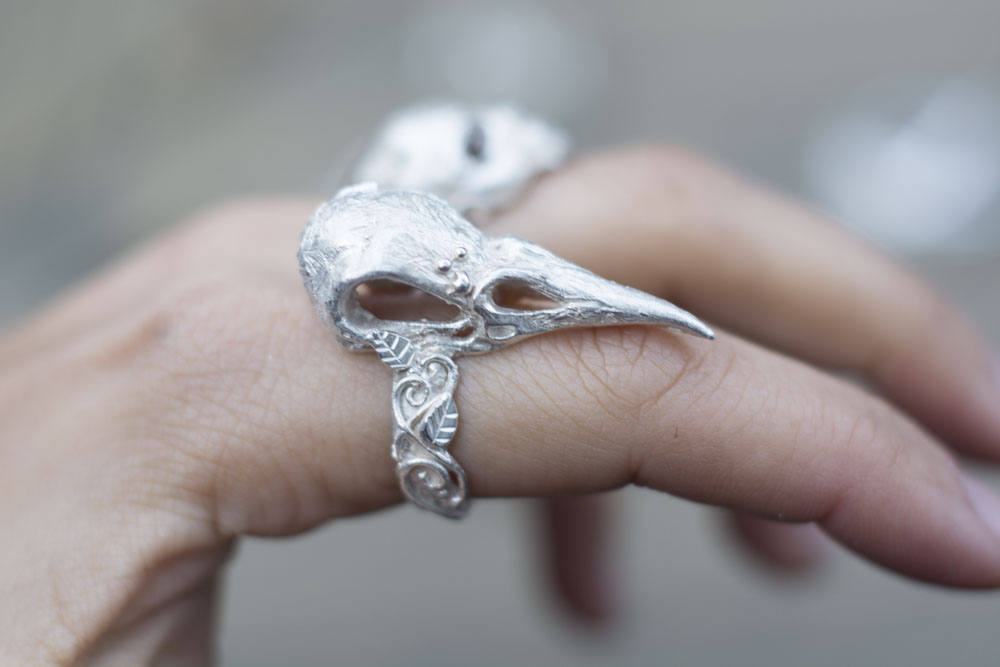 Bird skull ring discount