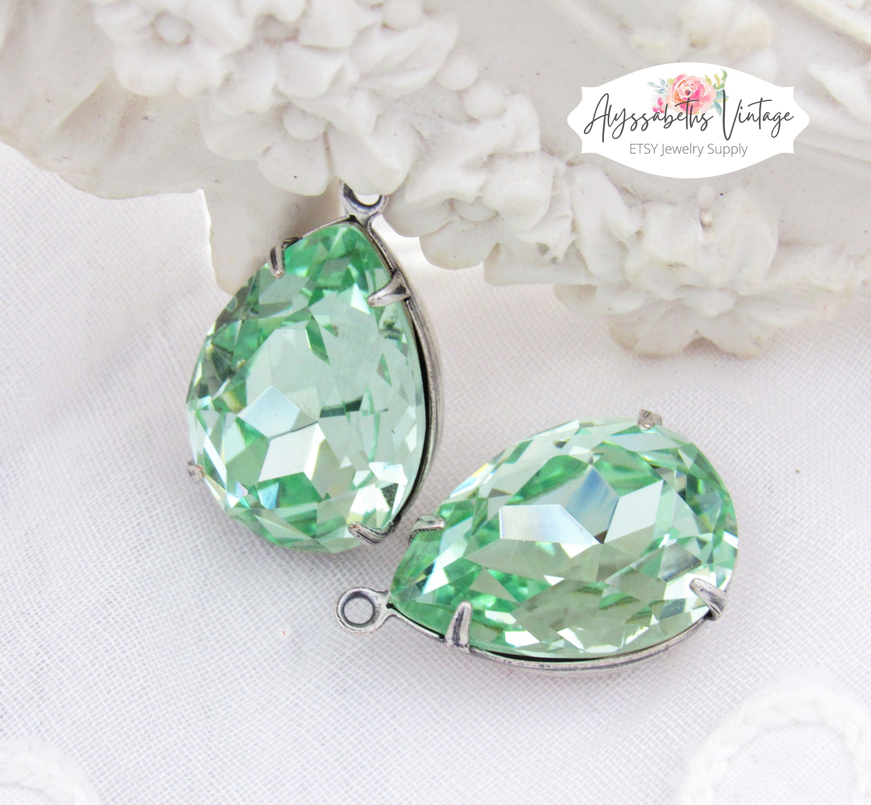 Boucles D'oreilles Pendantes Vert Doré Strass - Style Baroque - Neuf Avec étiquettes