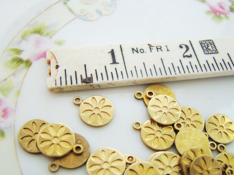 Brass Daisy Flower Embossed Round Charms for Resin Blanks Etsy