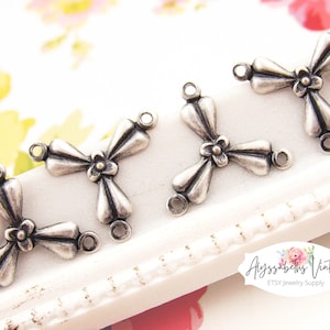 SALE Antique Silver Art Nouveau Floral Center Y Connectors, 18x18mm Modern Style Plated Silver Ox 3 Ring Necklace Centerpiece Links - 4