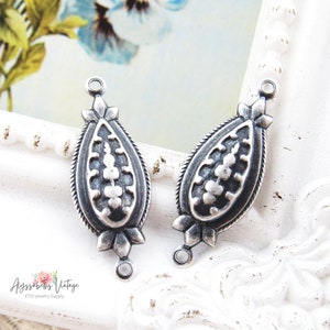 Antiqued Silver Victorian Scroll Embossed Teardrop Connectors , Edwardian Silver Ox 2 Loop Link Findings 28x10mm - 4