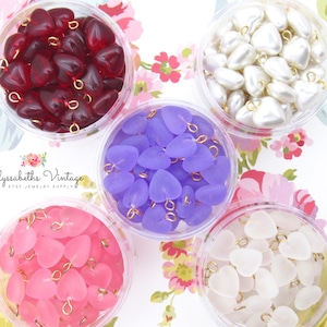 Sweet Valentine geschwollene Herz Charms in Matt Rosa, Kristall, Lila, Transparent Rot oder Perle Kunststoff Herz Bead mit Messingschlaufe 11 mm-4