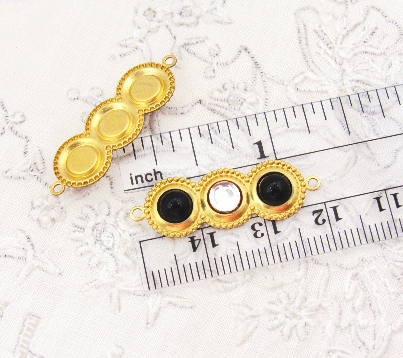 Geometric Triple Round Bar Connectors Set With Vintage Jet Etsy