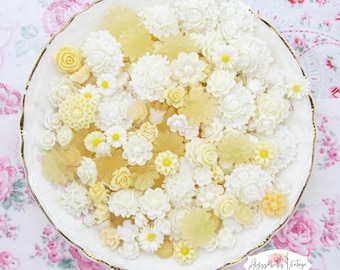 Shades of White / Cream Resin Flower Cabochon Mix, Floral Grab Bag Roses, Mum, Daisy Flat Back Variety Pack 20 Floral Blossoms Embellishment