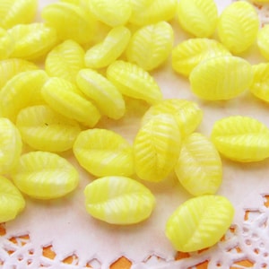 Vintage Yellow & White Glass Leaf Beads 10x7mm West German Oval Twist Beads 10 image 1