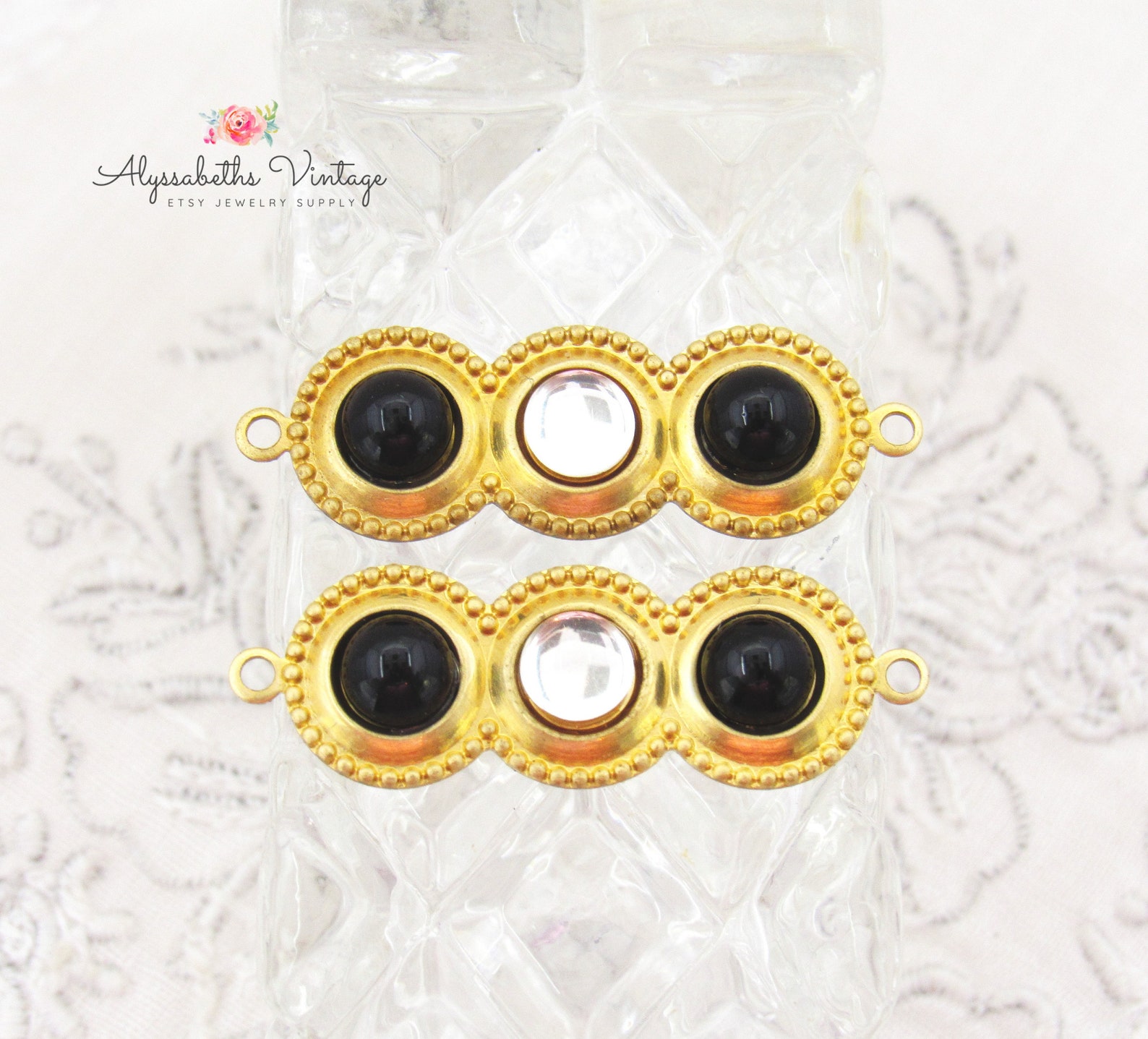 Geometric Triple Round Bar Connectors Set With Vintage Jet Etsy