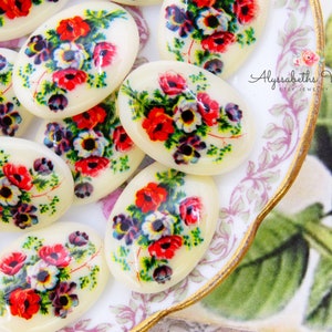Vintage Rosa & Lila Mohnblumen Blumenstrauß Cabochons 18 x 13 mm Oval Glas West German Flat Back Floral Verzierungen - Paar
