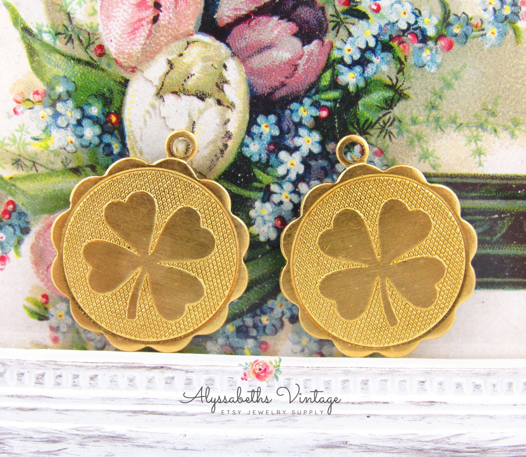 Raw Brass Four Leaf Clover Pendant Round Scalloped Edge Disc 19mm ...