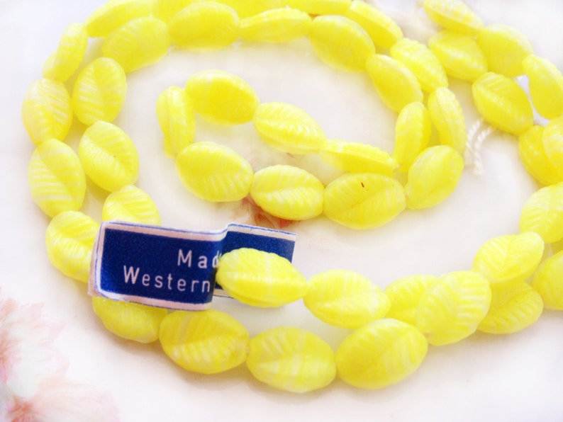 Vintage Yellow & White Glass Leaf Beads 10x7mm West German Oval Twist Beads 10 image 2