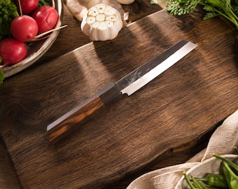 QUYZA – Handgeschmiedetes Steakmesser aus Vietnam, Carbonstahl, Walnussholz, 11,5 cm