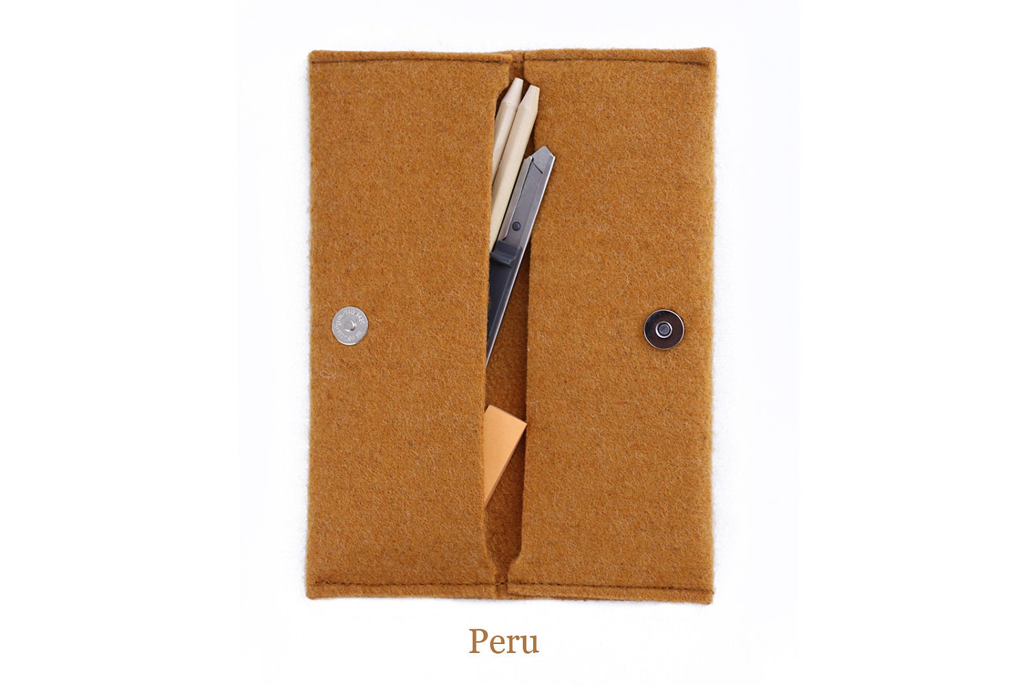 Shop W1001 Wool FELT Stylish Folding Pouch Online Oliday